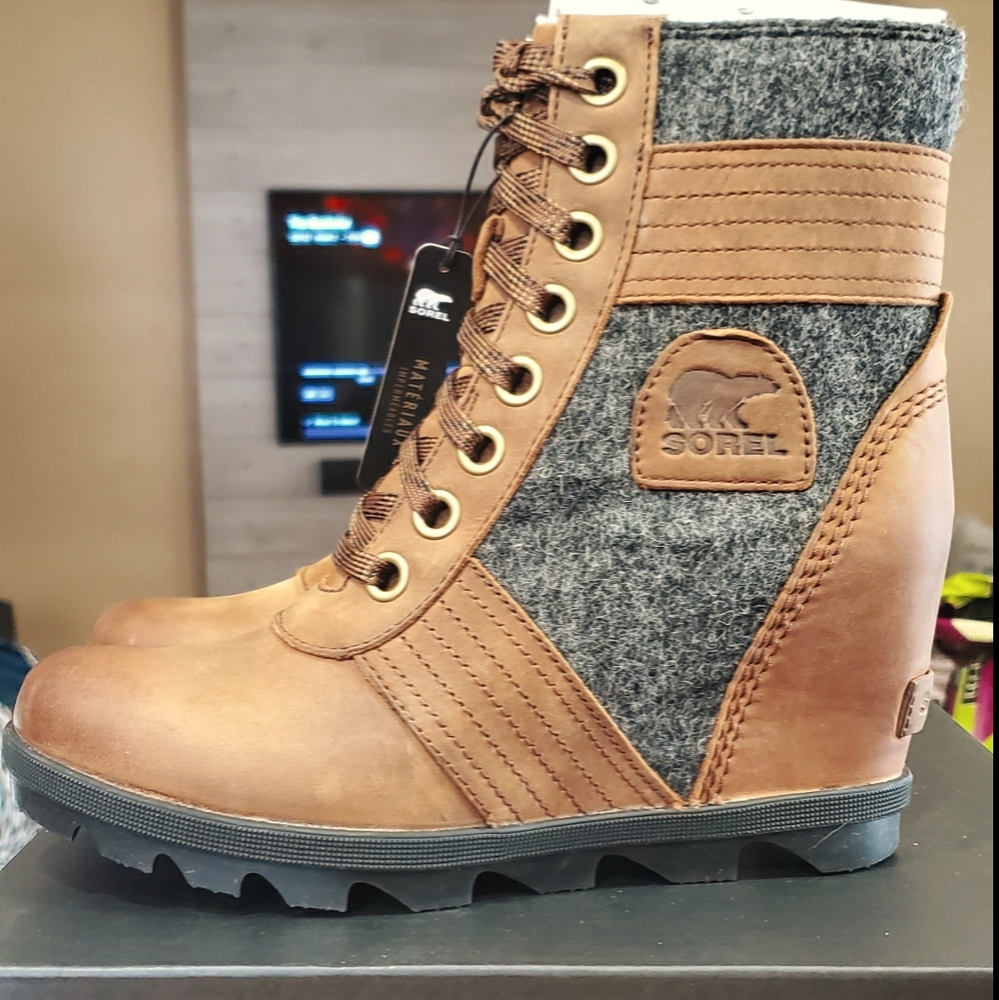 Sorel Lexie Wedges!!!!